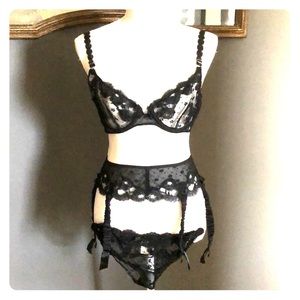 Vintage lace bra garter belt bikini set